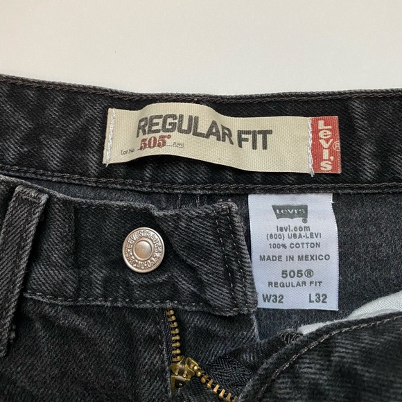 SOLD 505 Levi Jeans - Picture 3 of 4